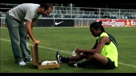 ronaldinho nike ad fake|ronaldinho crossbar challenge advert.